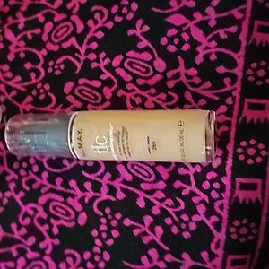 ALMAY Truly Lasting Color (TLC) Foundation